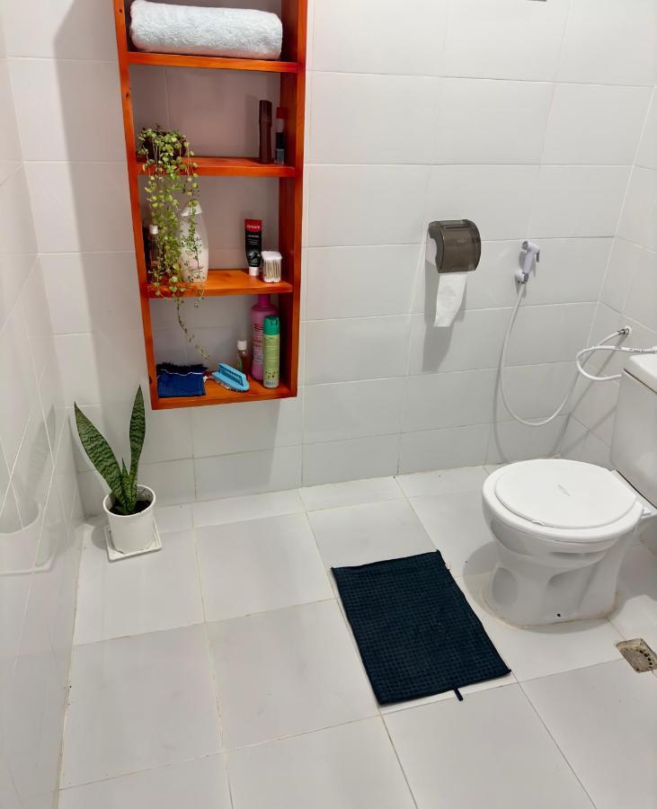 Sally'S Home-Near Jnia Airport Дар ес Саалам Екстериор снимка